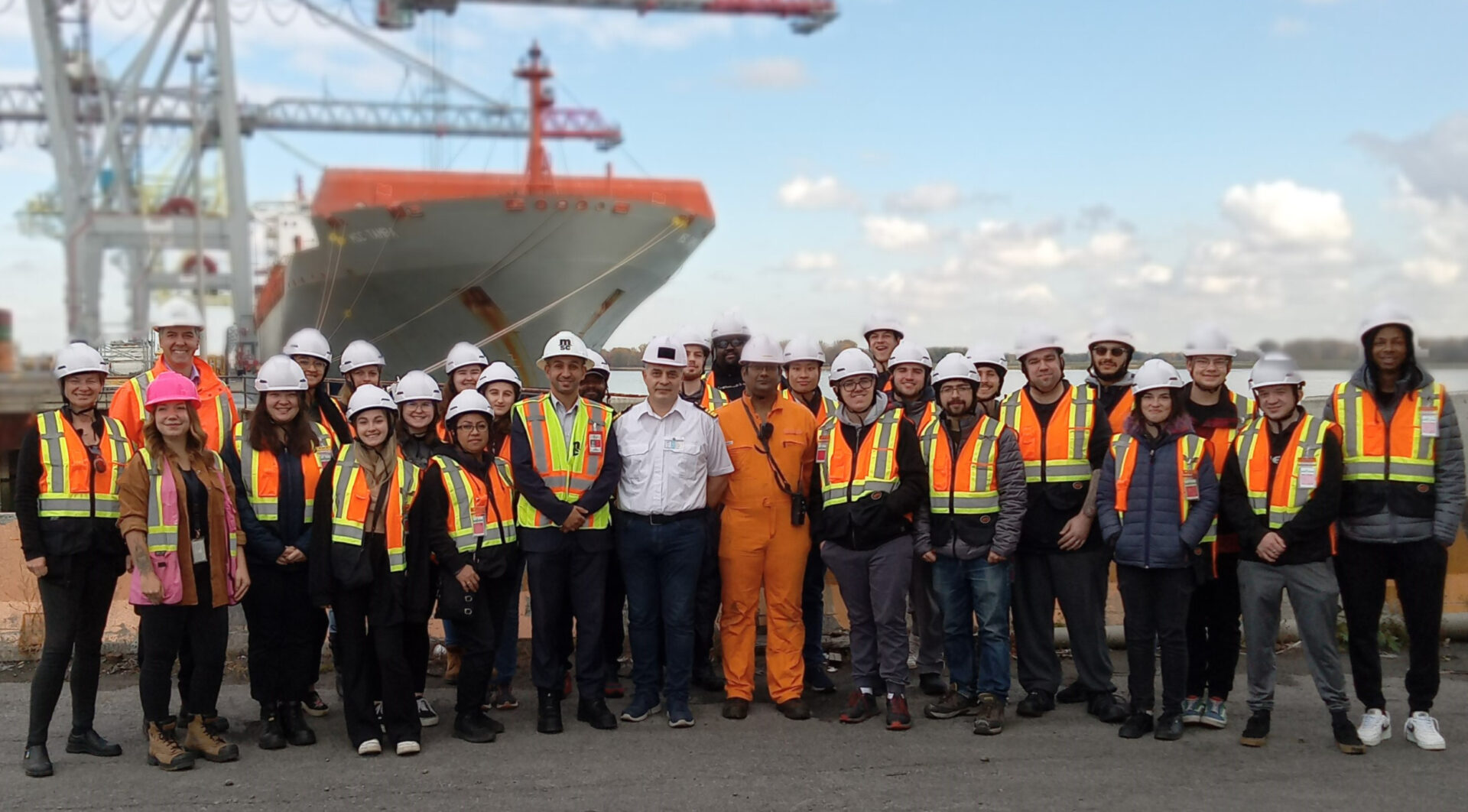 Visite des étudiants en Gestion des opérations et de la chaîne logistique au Port de Montréal