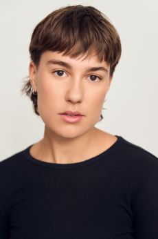 Personnes diplômées interprétation théâtrale - Lily Taillefer